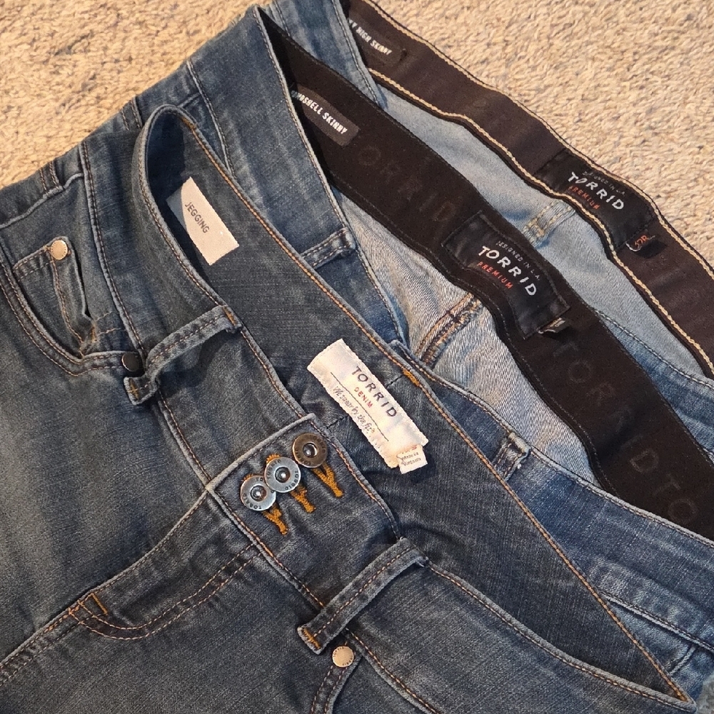 Three 3 Torrid Skinny Jeans